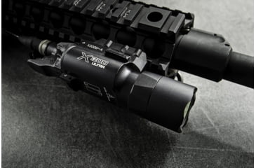 Image of SureFire X300 Ultra LED WeaponLight, 600 Lumens, 1.25 hours Battery Life, for Hand/Long Gun, Black, Stainless, X300U-B-600
