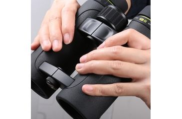 Image of Vanguard Endeavor ED II 8x42 mm Binoculars, Black Endeavor ED II 8420