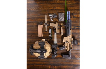 Image of Viridian Weapon Technologies CTL Custom 580 Lumen LED Tactical Light w/ INSTANT-ON & SafeCharge Power Bank, Lithium Ion, Black, 930-0043