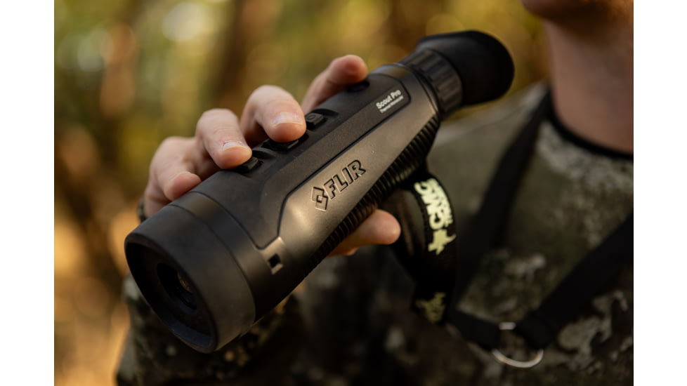 FLIR Systems Scout Pro Thermal Monocular, 30Hz, 640x480 px, Black, Medium, 15001-0101