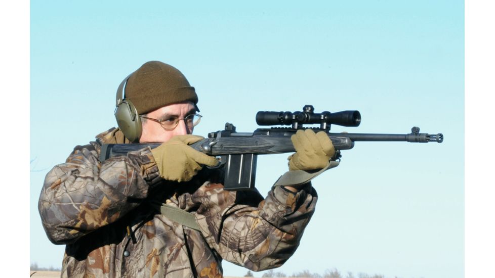 Hi-Lux Optics Long Eye Relief  Rifle Scope, 2-7 x, 32 mm, 1 in, Second Focal Plane (SFP), Post with Center Dot, Matte, Black, LER27X32BDC