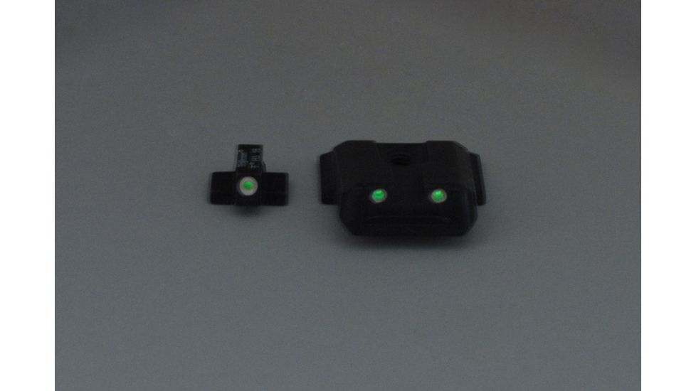 New, Trijicon Bright &amp; Tough SA37 Front &amp; Rear Night Sight, S&amp;W M&amp;P Series, Green Front &amp; Green Rear, SA37
