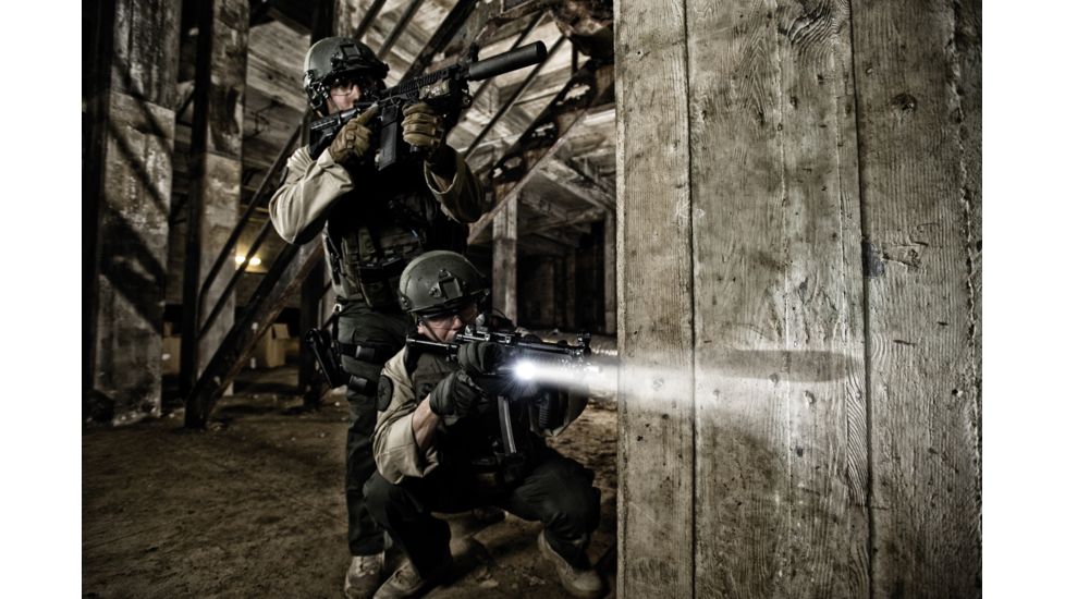 Pelican 7600, 3-Color Led Li-Ion Rechargeable, Black, 076000-0000-110