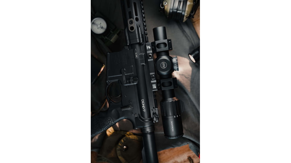 Sightron S-TAC 1-6X 24mm Rifle Scope, 30mm Tube, Second Focal Plane, IR AR1 Reticle, Matte Black, 26022